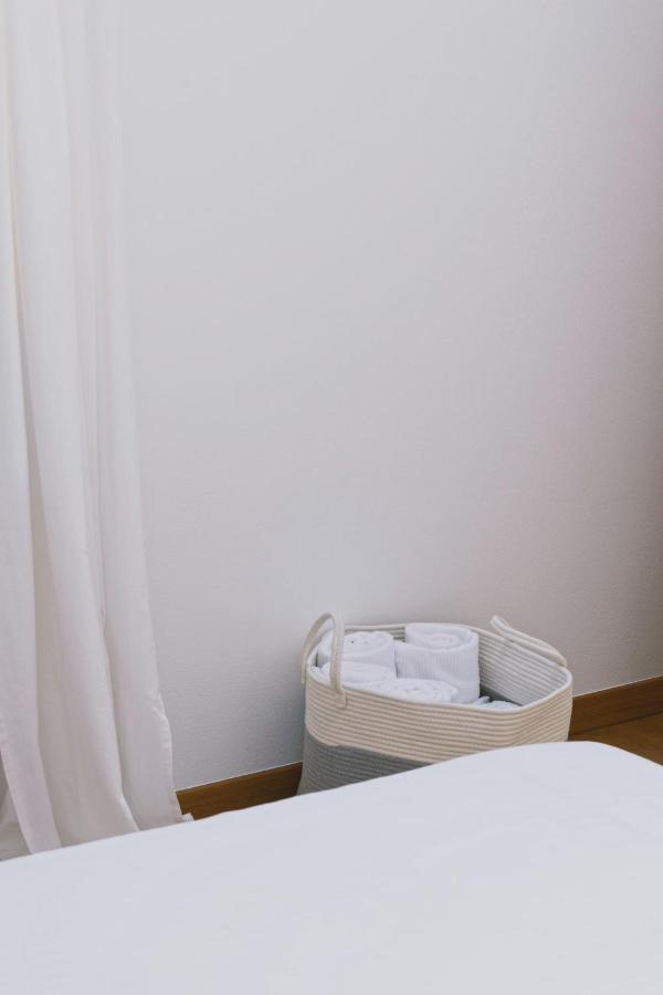 Casa Lobe - Charming Apartment In Village Centre La Morra Esterno foto