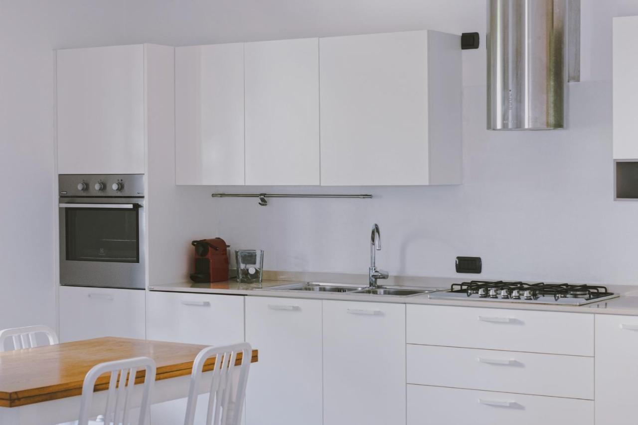 Casa Lobe - Charming Apartment In Village Centre La Morra Esterno foto